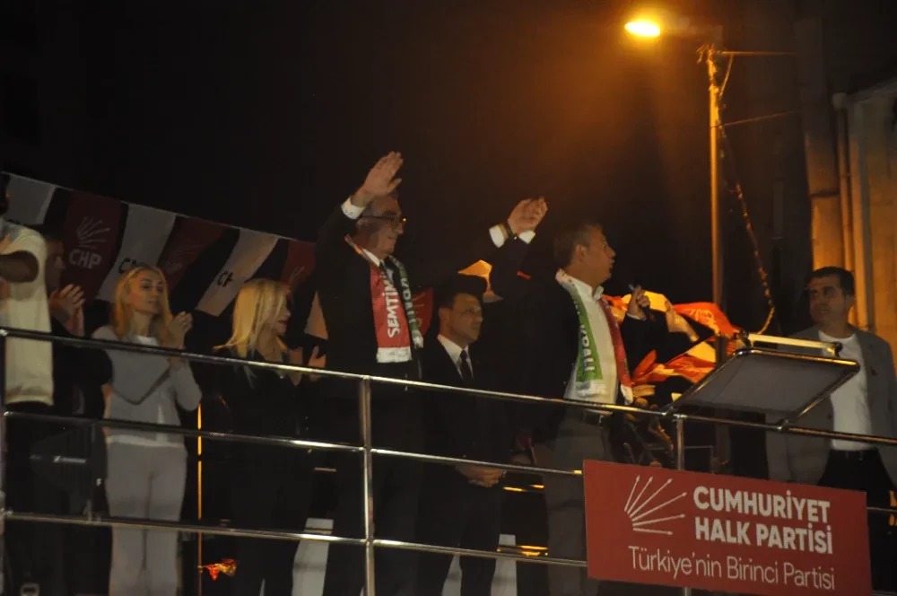 ÖZGÜR ÖZEL: “ERDOĞAN, YARIN 12.00’Yİ BEKLE” DİYE MESAJ VERDİ