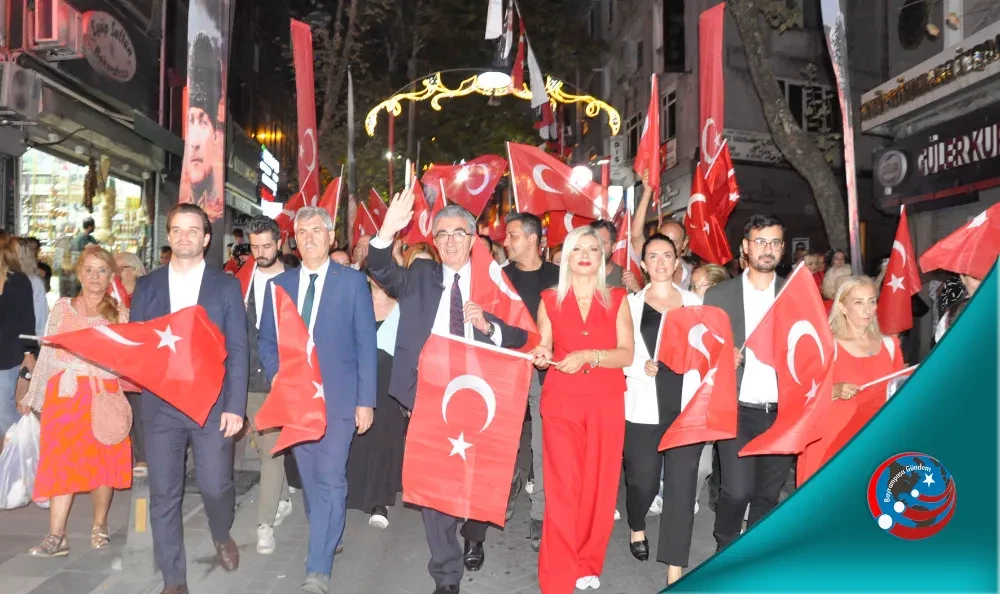 BAYRAMPAŞA’DA ZAFER BAYRAMI COŞKUSU DEVAM EDİYOR