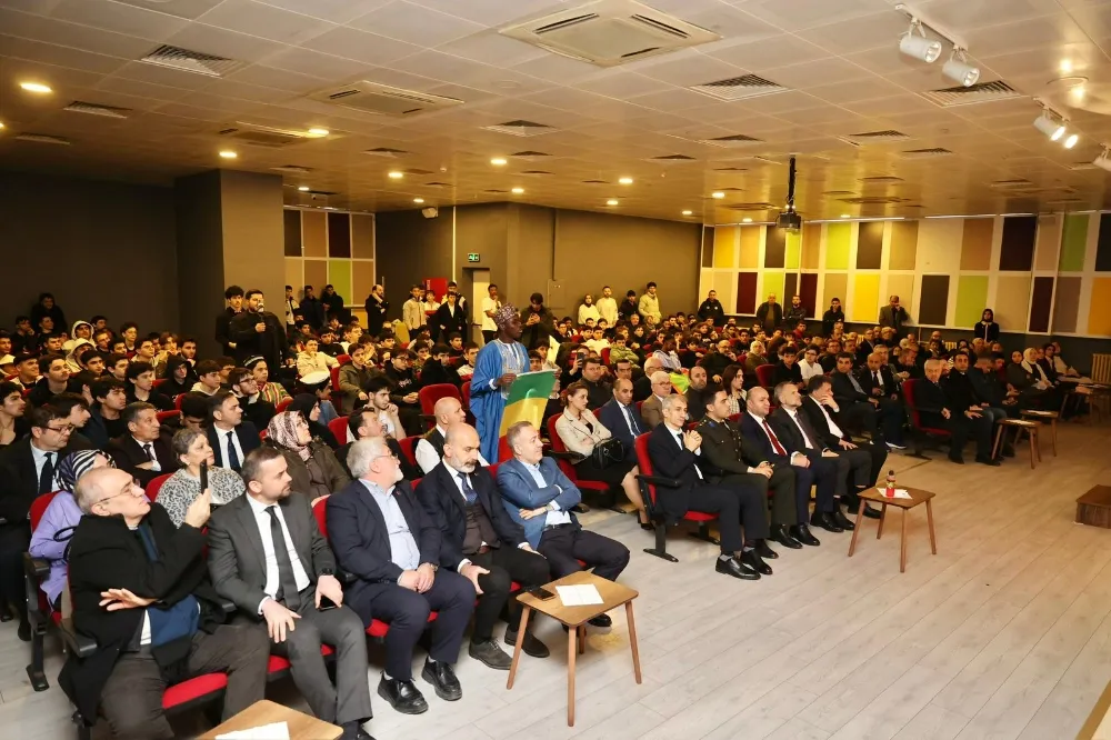 İSTİKLAL MARŞI’NIN KABULÜ BAYRAMPAŞA’DA TÖRENLE KUTLANDI